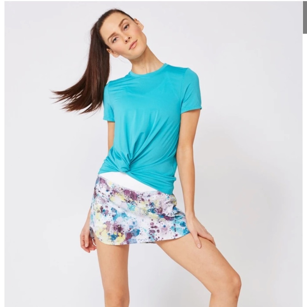 Lija Tashi Skort and Knot Tee Set in Size Small